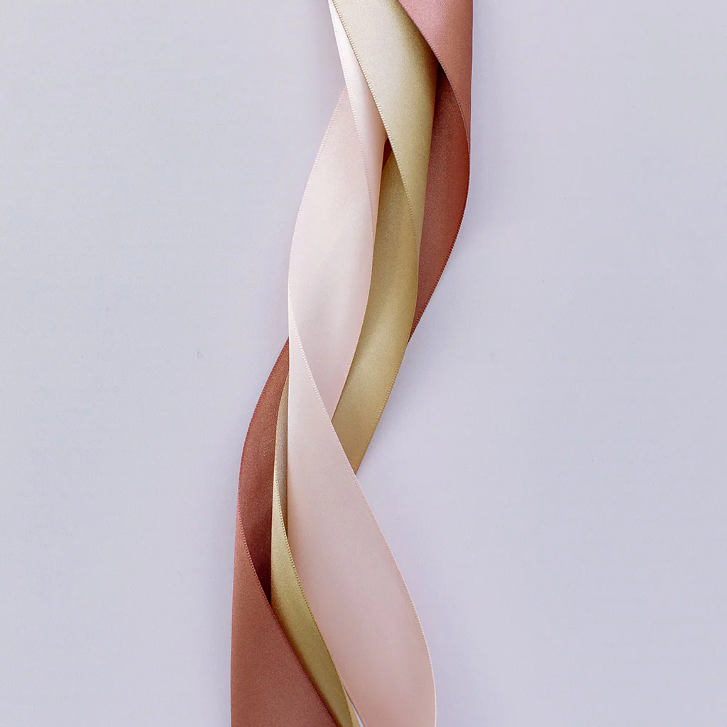 2-Tier Big Bow Cake - Image 4